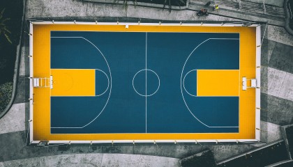 电竞投注平台-跨界冰点？广东宏远季后赛手感冰凉，赛后官宣签约巴塞罗那，对手直言像TheShy在美国队连败